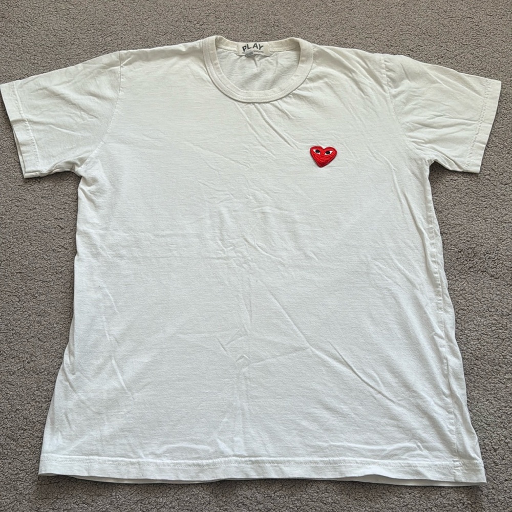 White PLAY Comme des Garçons T-Shirt